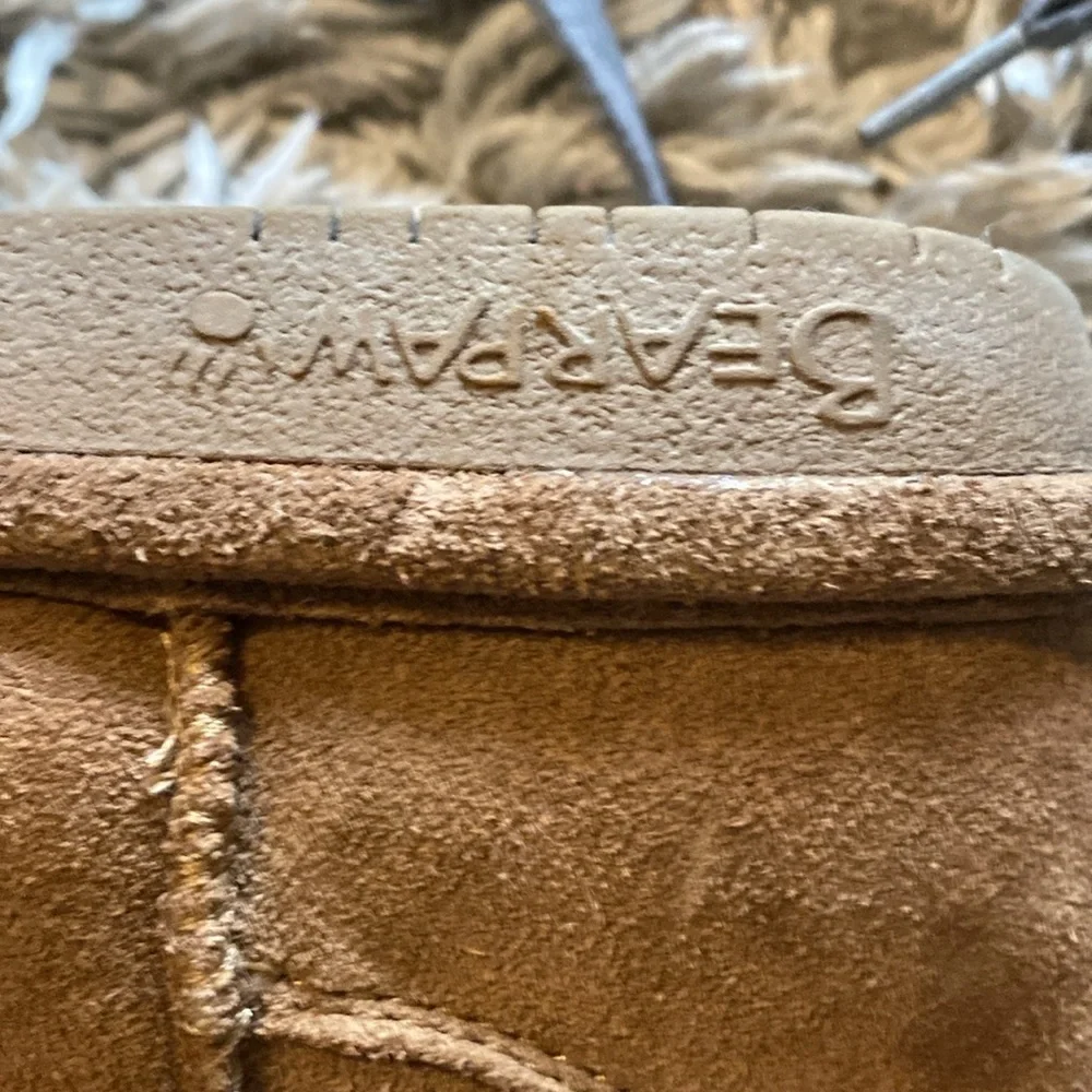 Bearpaw Emma short cozy warm boots size 8